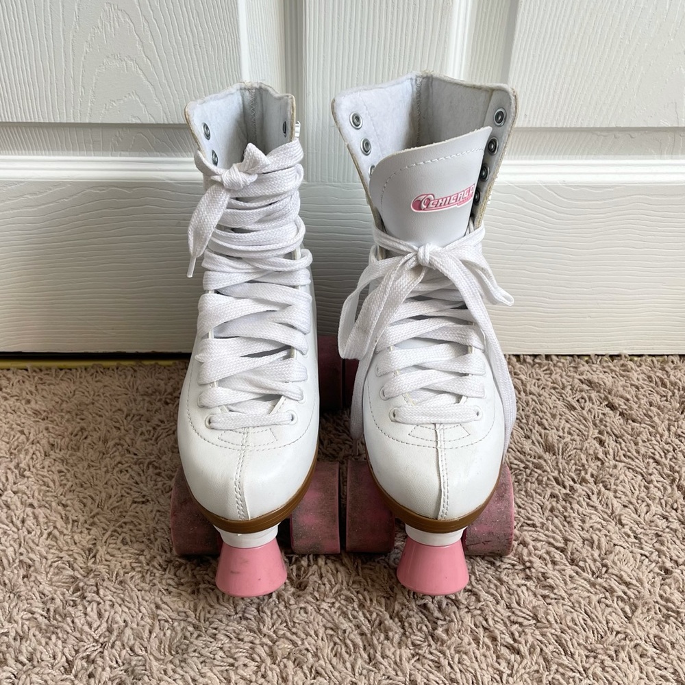 White Roller Skates with Pink Wheels - Classic Women's Athletic Skates